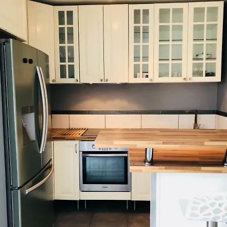 Modern Paris Disneyland Apartment *