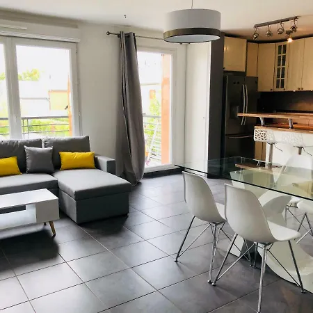 Apartment Modern Paris Disneyland